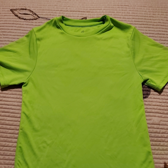 Boys Board Shorts & Rash Guard - Picture 5 of 6